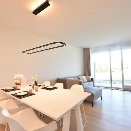 Bright Coastal Family Escape Appartement De Panne