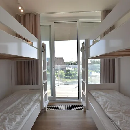 Lejlighed Bright Coastal Family Escape *